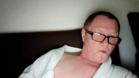 Snapshot of frauenfeind1 chatting on 16, 5, 2026 Wolfi online show from 16, 5, 2026