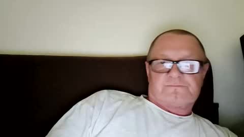 Snapshot of frauenfeind1 chatting on 24, 5, 2026 Wolfi online show from 24, 5, 2026