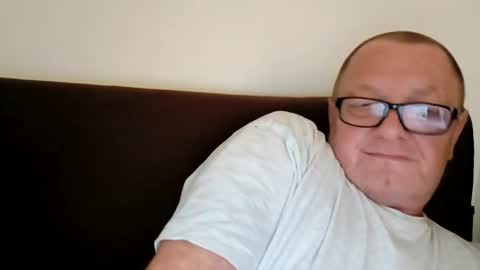 Snapshot of frauenfeind1 chatting on 25, 5, 2026 Wolfi online show from 25, 5, 2026