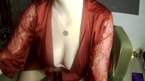 Snapshot of frauket chatting on 14, 4, 2026 FrauKet online show from 14, 4, 2026