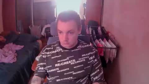 Snapshot of freak_azoid chatting on 13, 10, 2025 freak_azoid online show from 13, 10, 2025