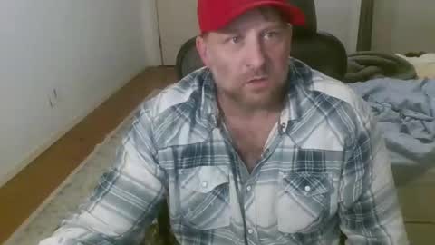 Snapshot of freakpopsickle69 chatting on 5, 1, 2025 poundyouout1969 online show from 5, 1, 2025