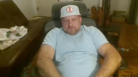 Snapshot of freakpopsickle69 chatting on 5, 3, 2026 poundyouout1969 online show from 5, 3, 2026