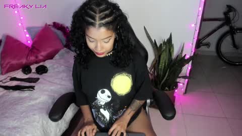 Snapshot of freaky_lia chatting on 5, 12, 2024 Lia Gomez online show from 5, 12, 2024