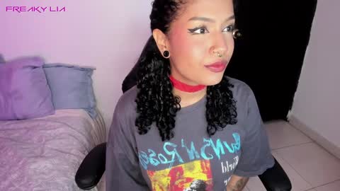 Snapshot of freaky_lia chatting on 7, 2, 2025 Lia Gomez online show from 7, 2, 2025