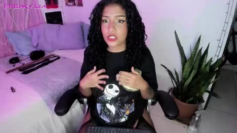 Snapshot of freaky_lia chatting on 9, 2, 2025 Lia Gomez online show from 9, 2, 2025