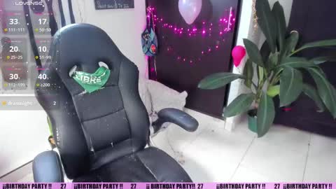 Snapshot of freaky_lia chatting on 13, 10, 2025 Lia Gomez online show from 13, 10, 2025