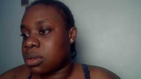 Snapshot of freaky_slut5 chatting on 25, 10, 2025 freaky slut5 online show from 25, 10, 2025