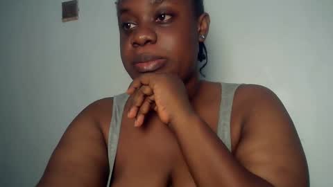 Snapshot of freaky_slut5 chatting on 26, 10, 2025 freaky slut5 online show from 26, 10, 2025