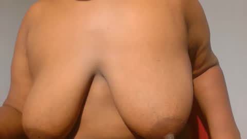 Snapshot of freaky_slut5 chatting on 9, 11, 2025 freaky slut5 online show from 9, 11, 2025