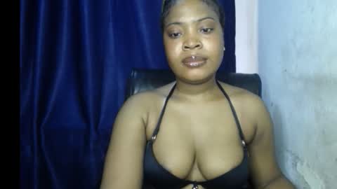Snapshot of freaky_thickass chatting on 2, 10, 2025 Lily online show from 2, 10, 2025