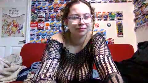 Snapshot of freakydreama chatting on 13, 4, 2026 FreakyDreama online show from 13, 4, 2026