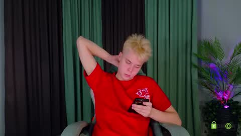 Snapshot of fred_cute chatting on 18, 3, 2026 Fred online show from 18, 3, 2026