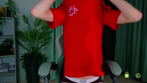 Snapshot of fred_cute chatting on 27, 4, 2026 Fred online show from 27, 4, 2026