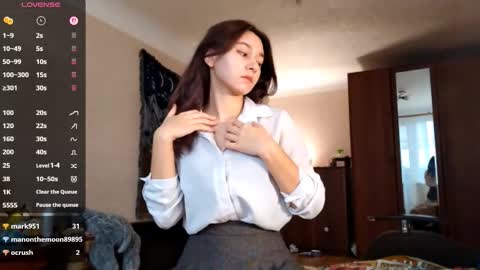 Mia online show from 17, 11, 2025