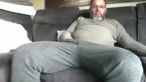 Snapshot of fredo76491 chatting on 2, 4, 2026 fredo76491 online show from 2, 4, 2026