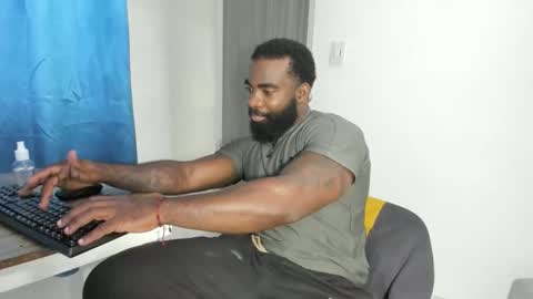 Snapshot of freedom_24 chatting on 21, 3, 2026 shakur online show from 21, 3, 2026