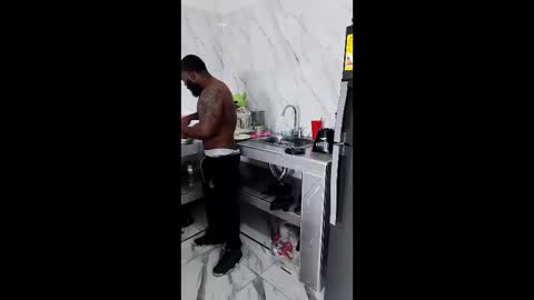 Snapshot of freedom_24 chatting on 2, 4, 2026 shakur online show from 2, 4, 2026