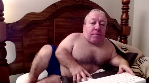 Cute Lil Man online show from 7, 10, 2025