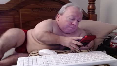 Cute Lil Man online show from 23, 11, 2025