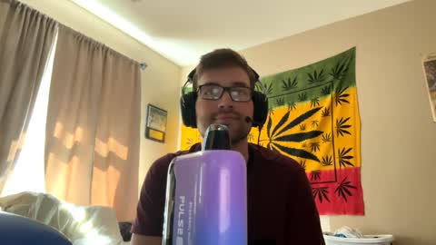 Snapshot of freezeskiii chatting on 8, 9, 2025 freezeskiii online show from 8, 9, 2025