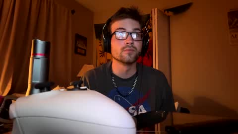 Snapshot of freezeskiii chatting on 18, 9, 2025 freezeskiii online show from 18, 9, 2025