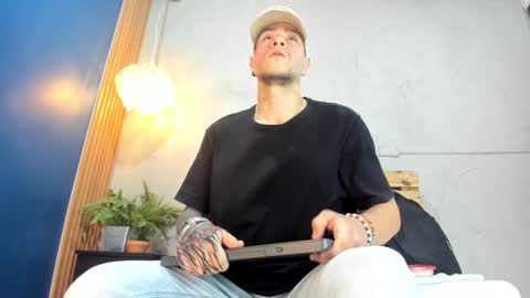 Xavier online show from 15, 1, 2025