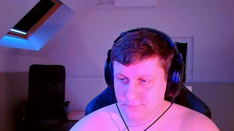 Snapshot of frenchfrieswithmayo chatting on 8, 11, 2025 French fries online show from 8, 11, 2025