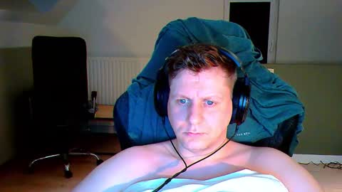 Snapshot of frenchfrieswithmayo chatting on 16, 11, 2025 French fries online show from 16, 11, 2025