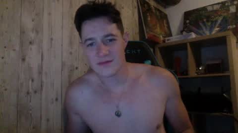 Snapshot of frenchhornybibs chatting on 26, 12, 2024 French Horny Bibs online show from 26, 12, 2024