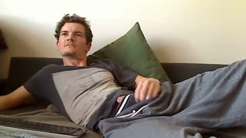 frenchstyle online show from 28, 2, 2025