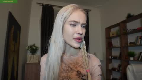 Snapshot of freya_ice_baby chatting on 12, 4, 2026 Freya online show from 12, 4, 2026