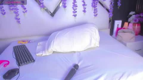 Snapshot of freya_miller_ chatting on 7, 5, 2026 Freya online show from 7, 5, 2026