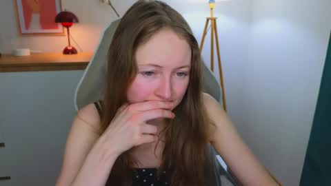 Snapshot of freya_nilsson chatting on 4, 12, 2024 Freya online show from 4, 12, 2024