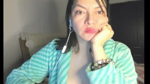 Snapshot of freya_shaik_ chatting on 6, 3, 2026 freya_shaik_ online show from 6, 3, 2026
