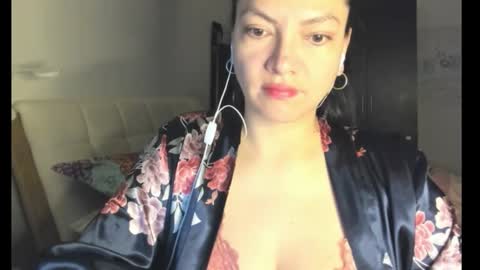 Snapshot of freya_shaik_ chatting on 21, 3, 2026 freya_shaik_ online show from 21, 3, 2026