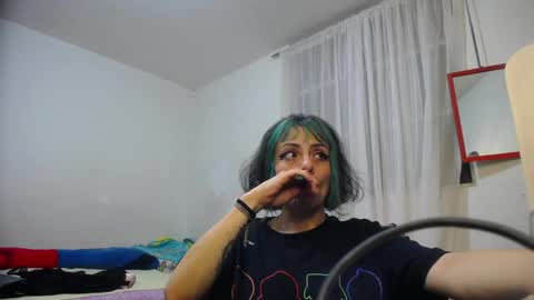 Snapshot of freyaa_sorceress chatting on 12, 3, 2025 freyaa_sorceress online show from 12, 3, 2025