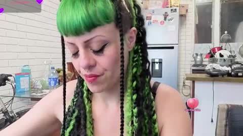 Snapshot of freyaa_sorceress chatting on 1, 10, 2025 freyaa_sorceress online show from 1, 10, 2025