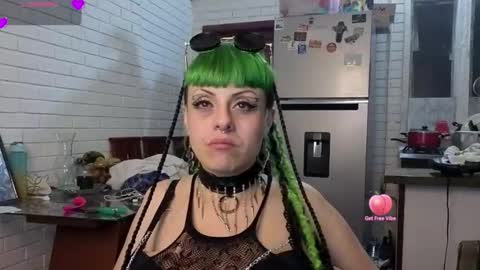 Snapshot of freyaa_sorceress chatting on 3, 10, 2025 freyaa_sorceress online show from 3, 10, 2025