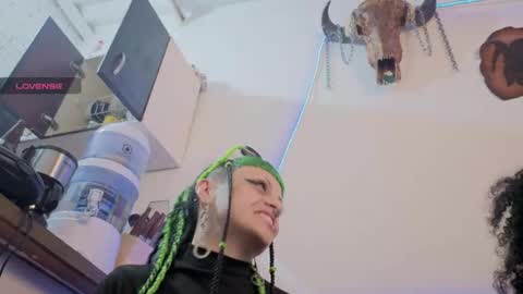 Snapshot of freyaa_sorceress chatting on 21, 10, 2025 freyaa_sorceress online show from 21, 10, 2025