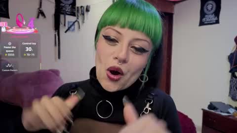 Snapshot of freyaa_sorceress chatting on 30, 11, 2025 freyaa_sorceress online show from 30, 11, 2025