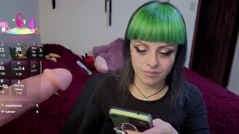 Snapshot of freyaa_sorceress chatting on 4, 12, 2025 freyaa_sorceress online show from 4, 12, 2025