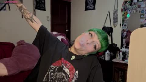 Snapshot of freyaa_sorceress chatting on 15, 12, 2025 freyaa_sorceress online show from 15, 12, 2025