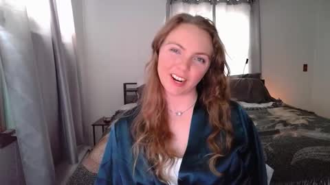 Snapshot of freyafux chatting on 4, 4, 2026 Miss Freya online show from 4, 4, 2026