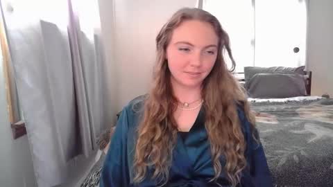 Snapshot of freyafux chatting on 9, 4, 2026 Miss Freya online show from 9, 4, 2026