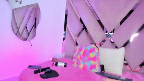 Freyaht online show from 28, 1, 2025