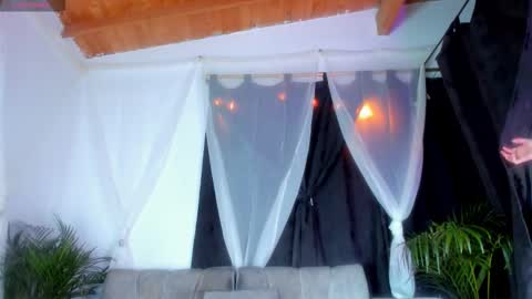 Snapshot of freydis18 chatting on 23, 10, 2025 aura online show from 23, 10, 2025