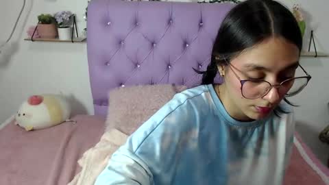 Snapshot of freyja_01 chatting on 7, 3, 2025 Freyja online show from 7, 3, 2025