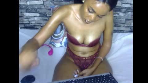 Snapshot of frianebony chatting on 8, 11, 2025 Frian online show from 8, 11, 2025