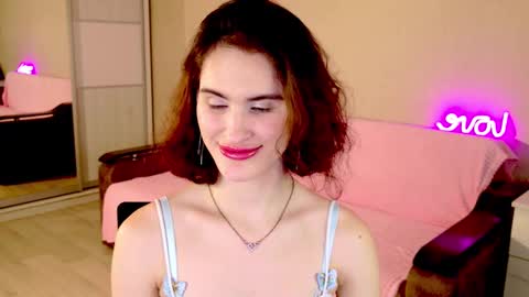 Snapshot of fridacure chatting on 25, 1, 2025 Frida online show from 25, 1, 2025